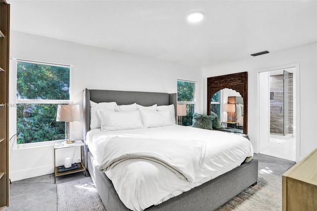 9181 Byron Ave, Surfside, FL 33154