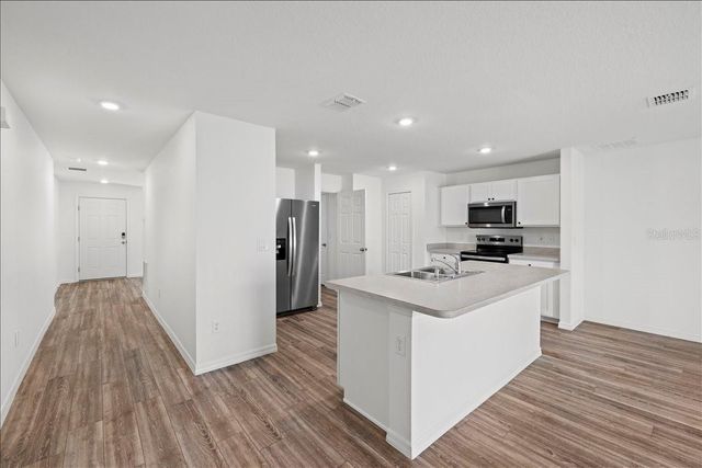 8 SEDGEFIELD PATH N, Palm Coast, FL 32164