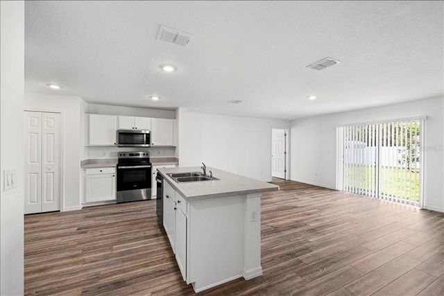 8 SEDGEFIELD PATH N, Palm Coast, FL 32164