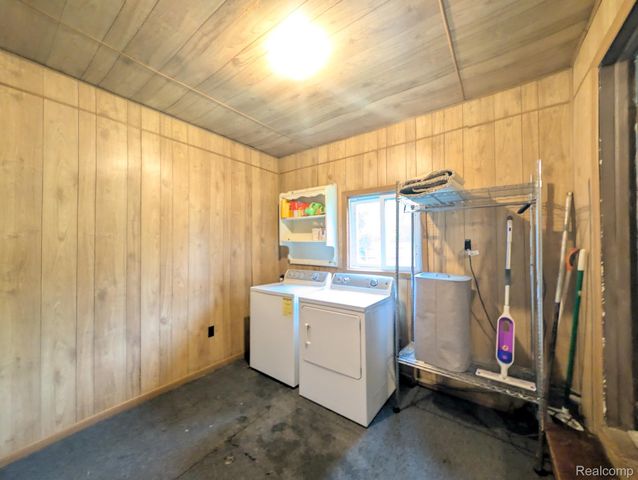 2116 Noble Avenue, Flint Charter Township, MI 48532