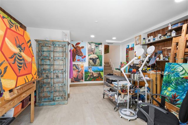 16400 Collins Ave TH-4, Sunny Isles Beach, FL 33160