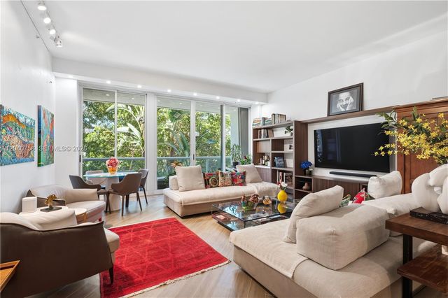 16400 Collins Ave TH-4, Sunny Isles Beach, FL 33160