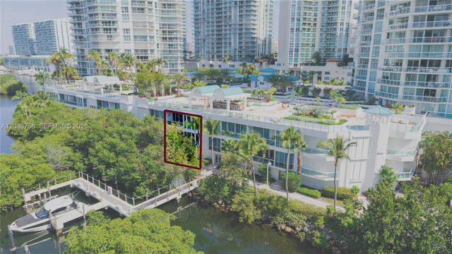 16400 Collins Ave TH-4, Sunny Isles Beach, FL 33160