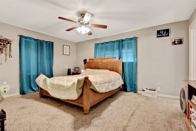 2513 Sunset Street, Denison, TX 75020