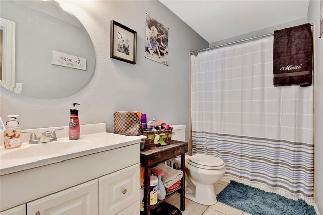 2513 Sunset Street, Denison, TX 75020