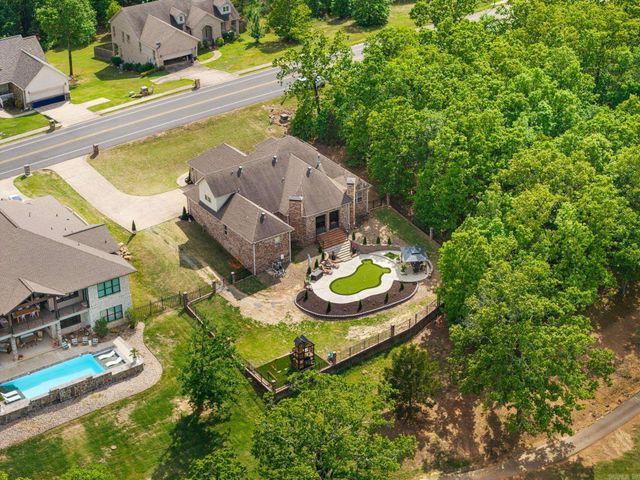 502 Greystone Boulevard, Cabot, AR 72023