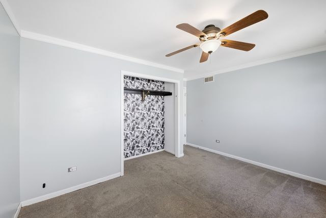 1818 N Sheridan Road, Waukegan, IL 60087