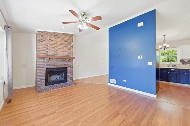 1818 N Sheridan Road, Waukegan, IL 60087