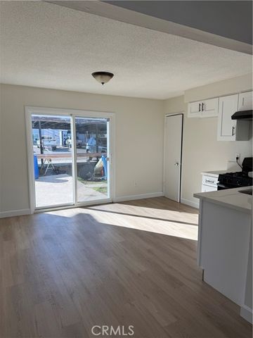 558 S Benjamin, Rialto, CA 92376