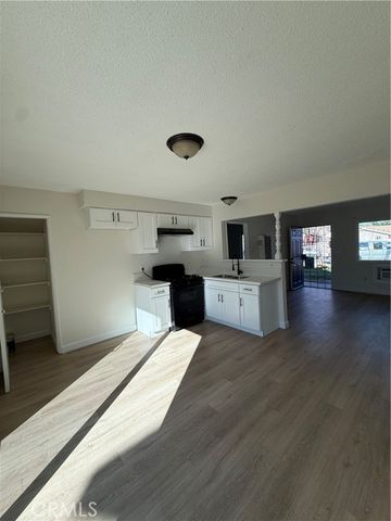 558 S Benjamin, Rialto, CA 92376