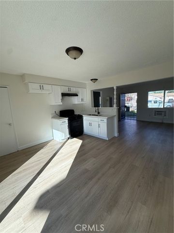 558 S Benjamin, Rialto, CA 92376