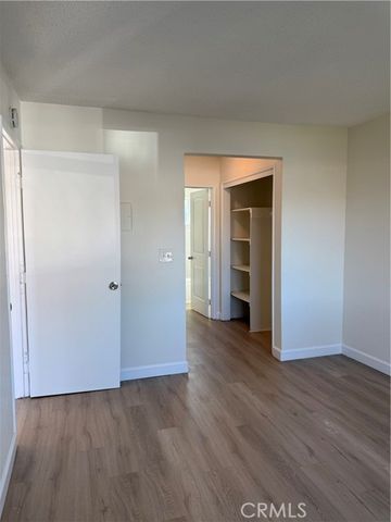 558 S Benjamin, Rialto, CA 92376