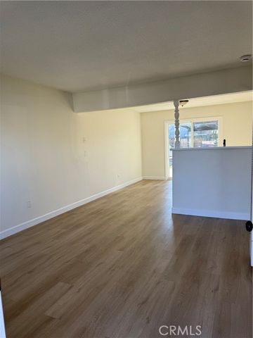 558 S Benjamin, Rialto, CA 92376