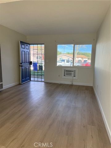 558 S Benjamin, Rialto, CA 92376