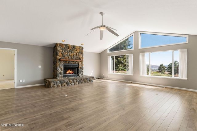 16 Woodstock Circle, Carson City, NV 89703