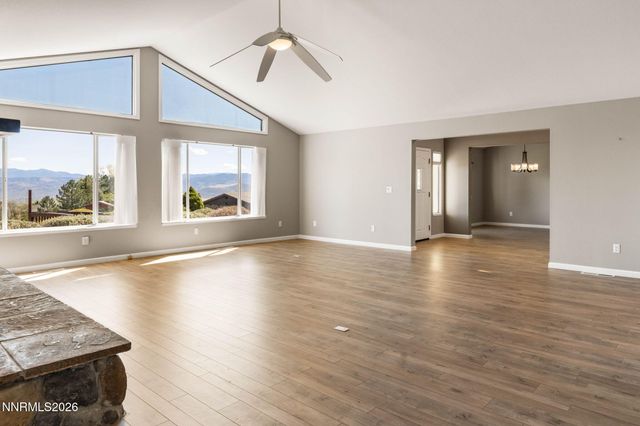 16 Woodstock Circle, Carson City, NV 89703