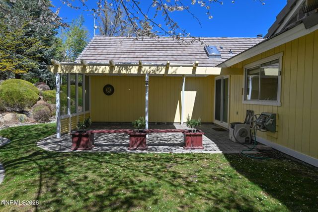 16 Woodstock Circle, Carson City, NV 89703