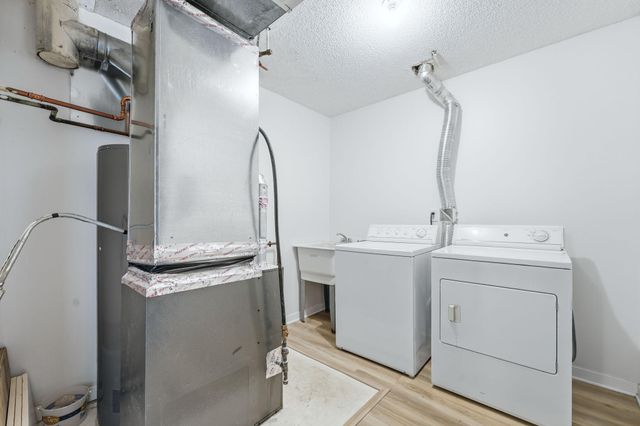 1801 113th Avenue NW 106, Coon Rapids, MN 55433