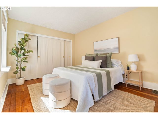 5936 N BURRAGE Ave, Portland, OR 97217