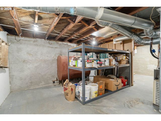 5936 N BURRAGE Ave, Portland, OR 97217