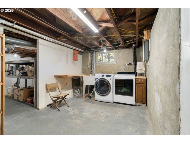5936 N BURRAGE Ave, Portland, OR 97217
