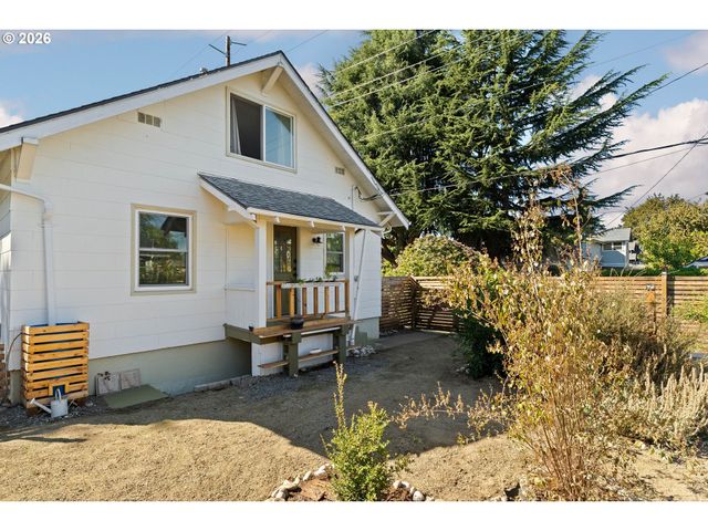5936 N BURRAGE Ave, Portland, OR 97217
