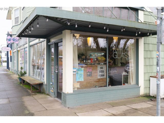 5936 N BURRAGE Ave, Portland, OR 97217