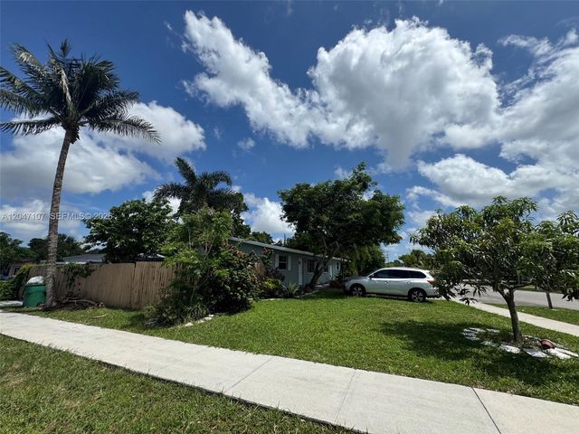 2200 SW 42nd Ave, Fort Lauderdale, FL 33317