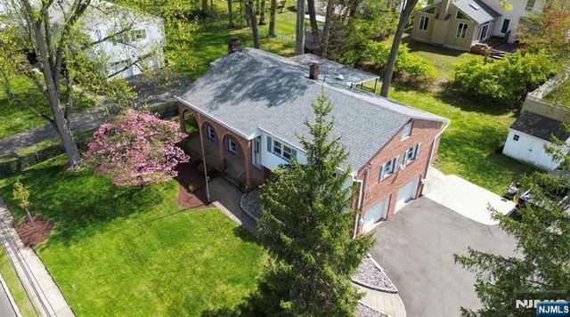 274 Seton Hall Drive, Paramus, NJ 07652