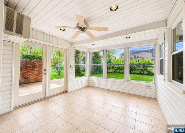 274 Seton Hall Drive, Paramus, NJ 07652