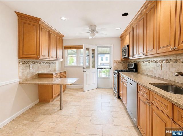 274 Seton Hall Drive, Paramus, NJ 07652