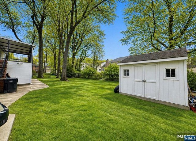 274 Seton Hall Drive, Paramus, NJ 07652