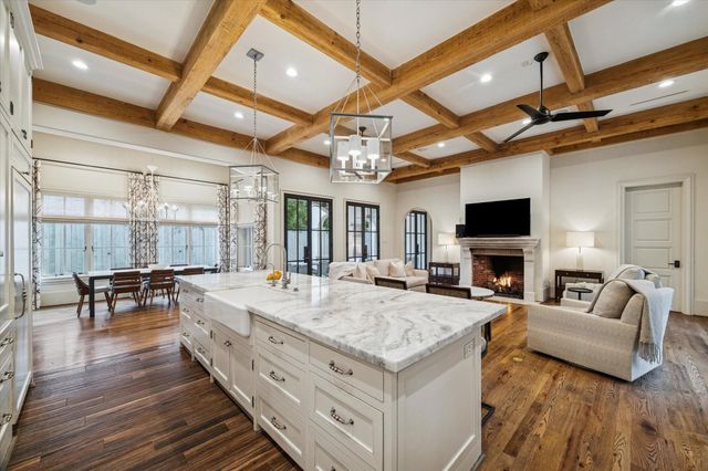 3818 Del Monte Drive, Houston, TX 77019