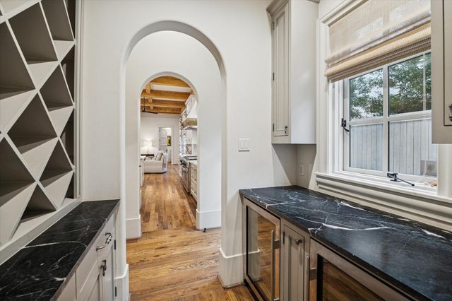 3818 Del Monte Drive, Houston, TX 77019