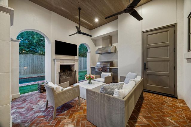 3818 Del Monte Drive, Houston, TX 77019