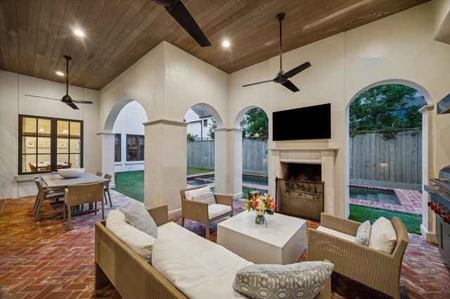 3818 Del Monte Drive, Houston, TX 77019