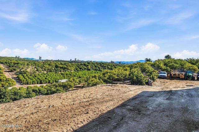 6555 Martinique Drive, Moorpark, CA 93021