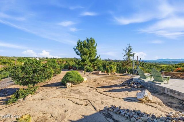 6555 Martinique Drive, Moorpark, CA 93021