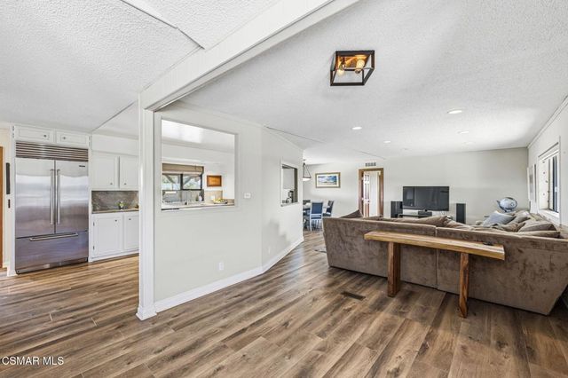 6555 Martinique Drive, Moorpark, CA 93021