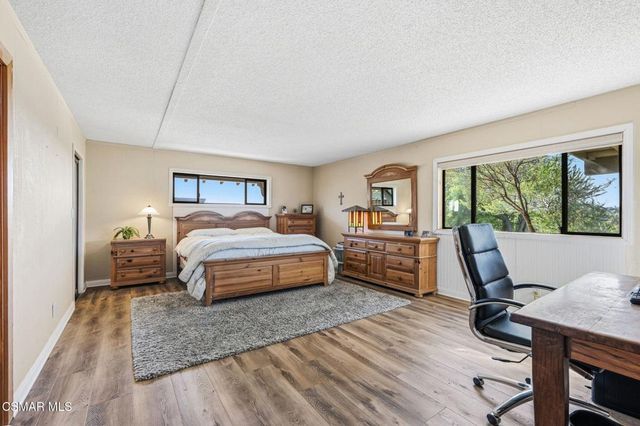 6555 Martinique Drive, Moorpark, CA 93021