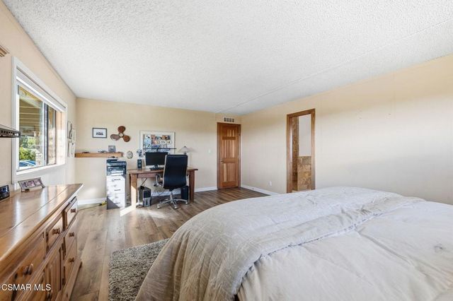 6555 Martinique Drive, Moorpark, CA 93021