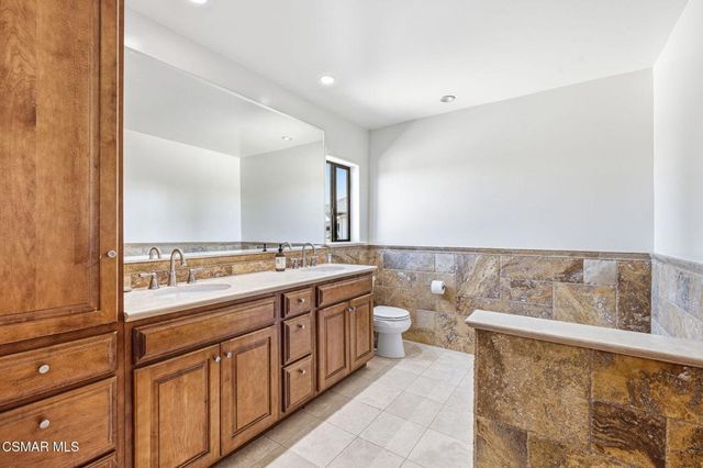 6555 Martinique Drive, Moorpark, CA 93021