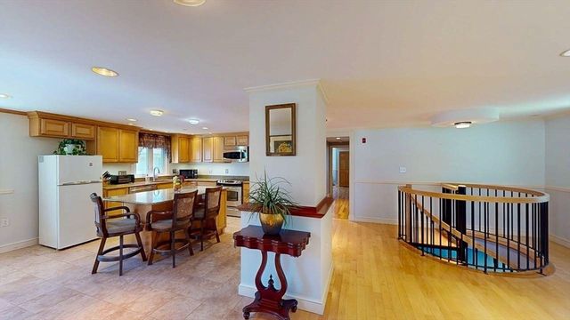 3 Fairview Ave, Natick, MA 01760