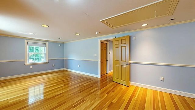 3 Fairview Ave, Natick, MA 01760