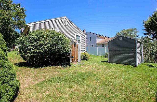 3 Fairview Ave, Natick, MA 01760