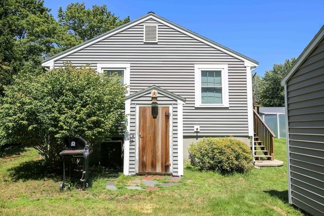 3 Fairview Ave, Natick, MA 01760