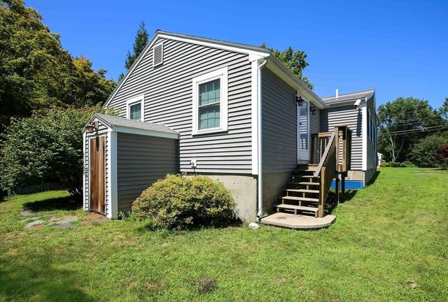 3 Fairview Ave, Natick, MA 01760