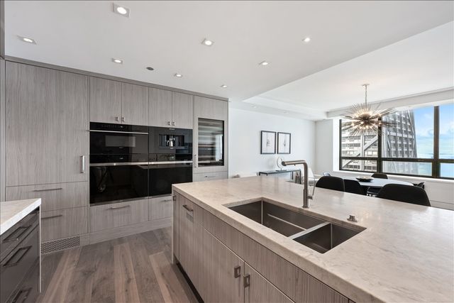180 E Pearson Street 5602, Chicago, IL 60611