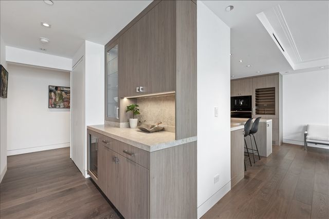 180 E Pearson Street 5602, Chicago, IL 60611