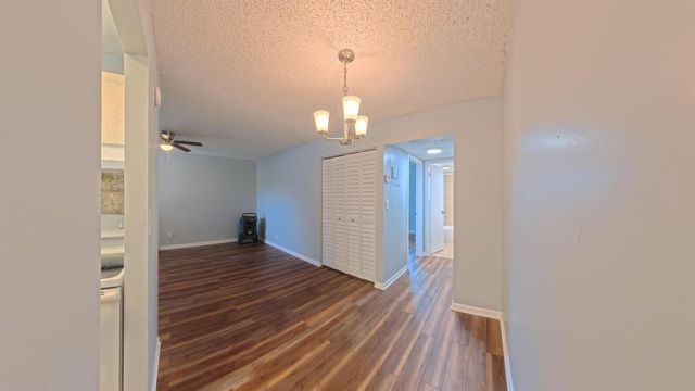 2301 SE 4th Street 12, Boynton Beach, FL 33435